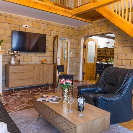 Family House Rosa
