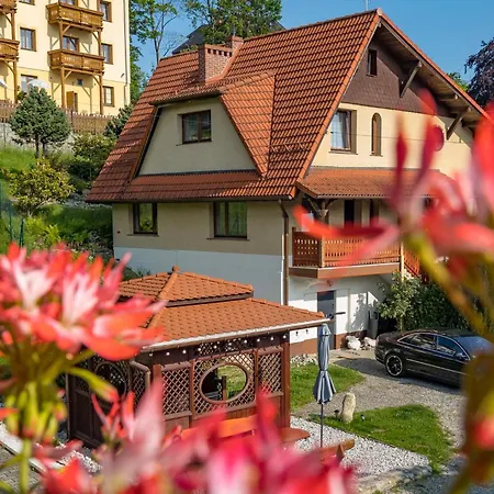 Family House Rosa Villa *